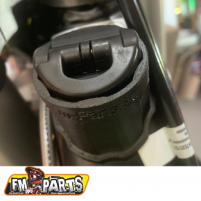 FM-Parts Oil filler sleeve Protection for KTM Husqvarna Gas Gas TPI 250 300 Black