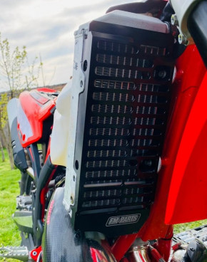FM-Parts Aluminium Kühlerschutz für Beta RR 2020- Rot