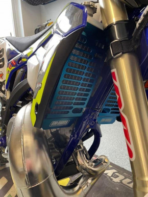 FM-Parts Aluminium Kühlerschutz für Sherco Enduro 2014 - 2022 Schwarz